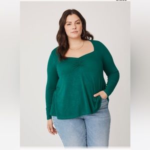 NWT- Pennington’s sweetheart top